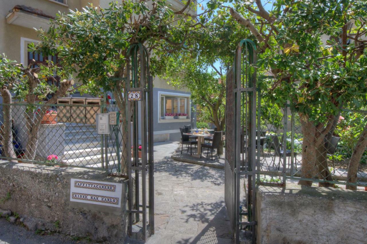 Rione San Carlo Hotell Finale Ligure Exteriör bild
