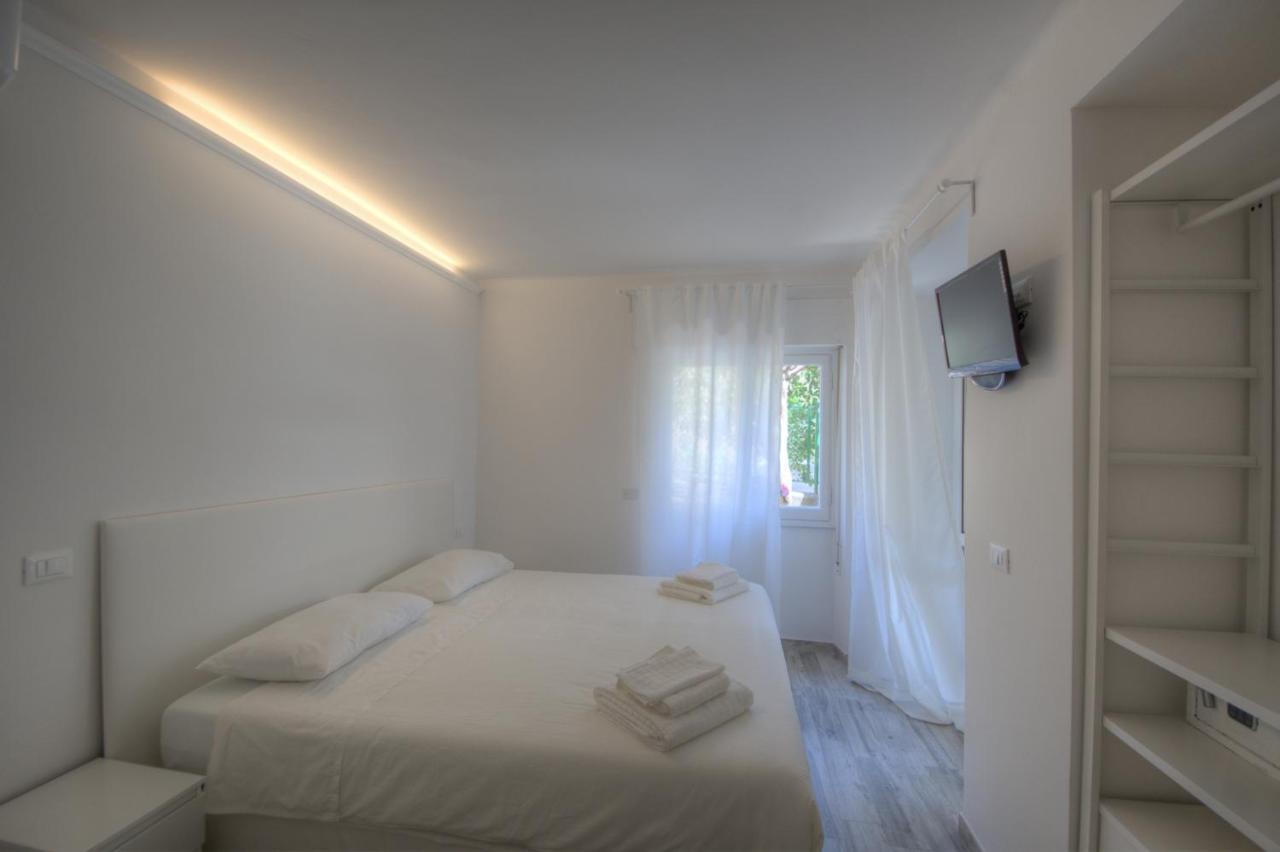 Rione San Carlo Hotell Finale Ligure Exteriör bild